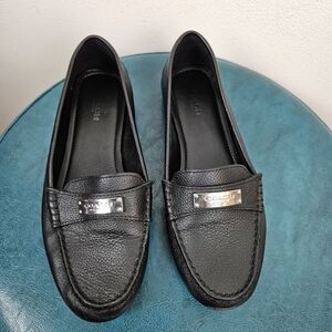 COACH Black Pebble grain FREDRICA style leather loafers in size 7.5B